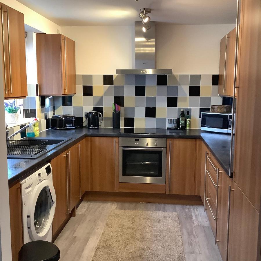 37 Farraline Court, City Centre Apartment 인버네스 외부 사진